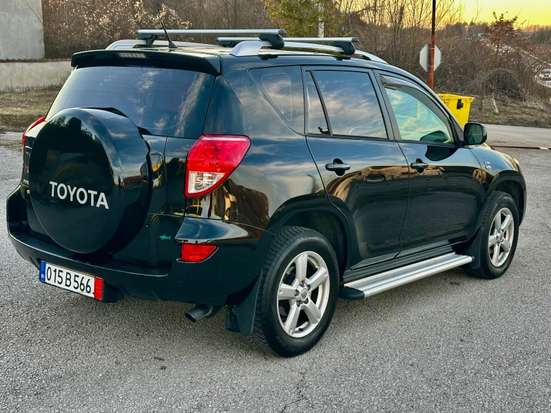 Toyota Rav4 2.2 D4D 136 кс ИТАЛИЯ ТОП СЪСТОЯНИЕ !!!!!, снимка 7 - Автомобили и джипове - 49414651