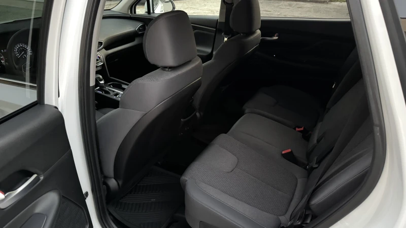 Hyundai Santa fe 8-auto, снимка 15 - Автомобили и джипове - 52437824