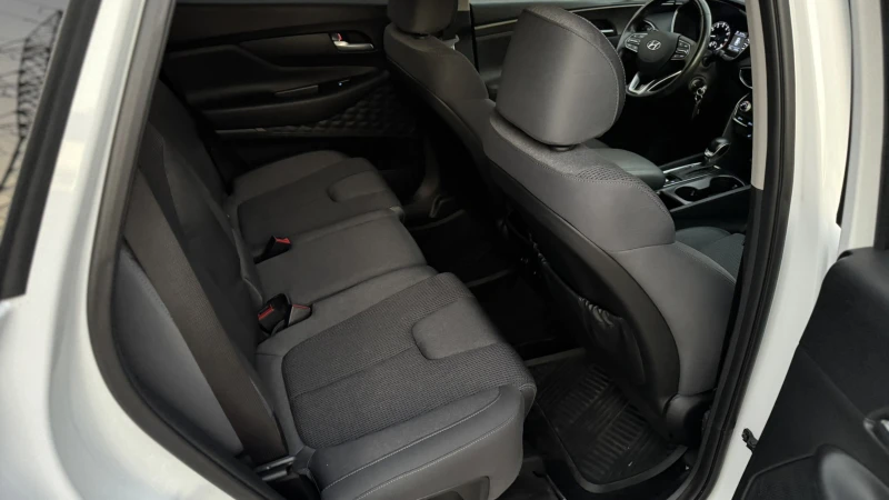 Hyundai Santa fe 8-auto, снимка 16 - Автомобили и джипове - 52437824