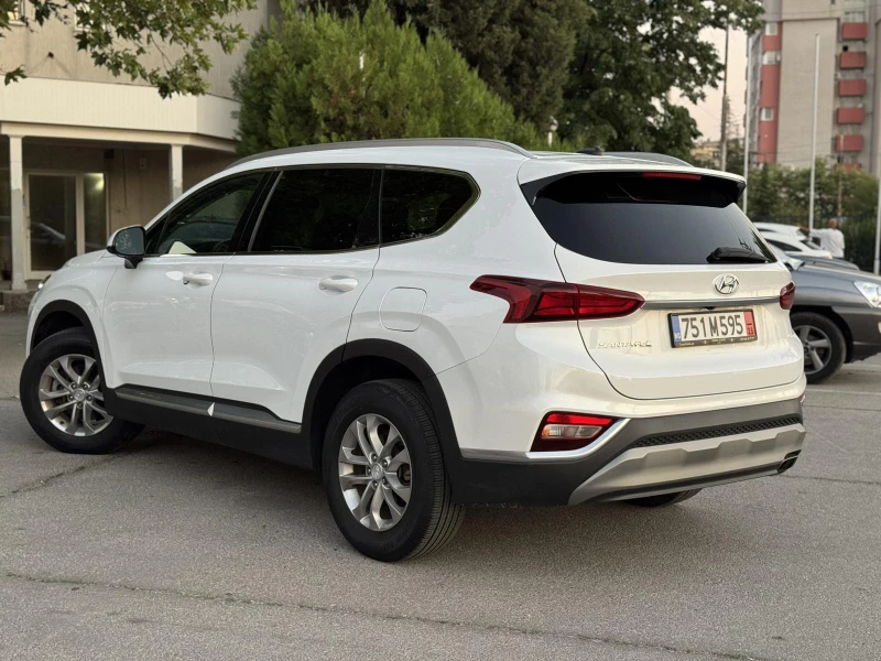 Hyundai Santa fe 8-auto, снимка 6 - Автомобили и джипове - 52437824