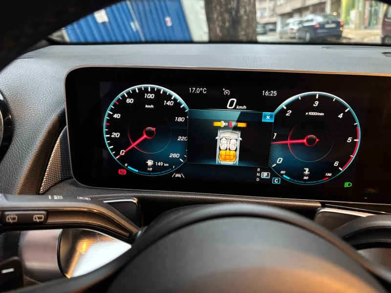 Mercedes-Benz GLB 200 d, снимка 7 - Автомобили и джипове - 53060469