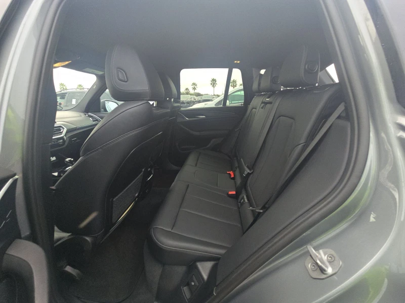 BMW X3 2.0 xDrive30i * ФИКСИРАНА ЦЕНА* , снимка 9 - Автомобили и джипове - 53122321
