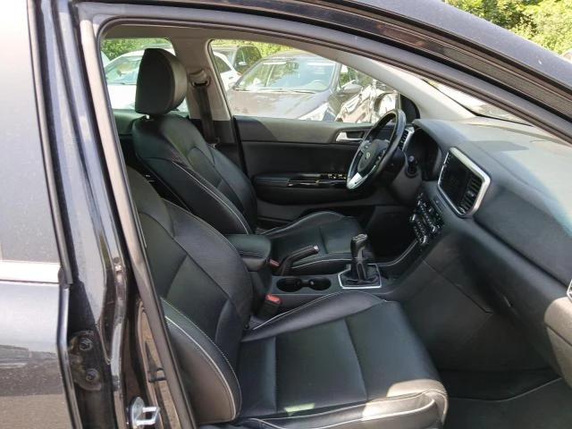 Kia Sportage 1.6 GDI Dream Team Edition - изображение 6