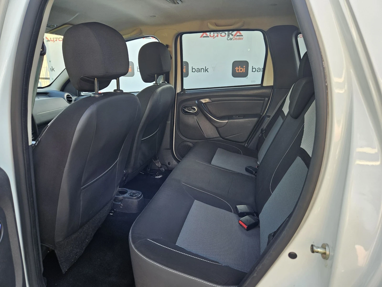Dacia Duster 1.5DCI-110кс= 6СКОРОСТИ= НАВИ= КАМЕРА= АВТОПИЛОТ - изображение 9