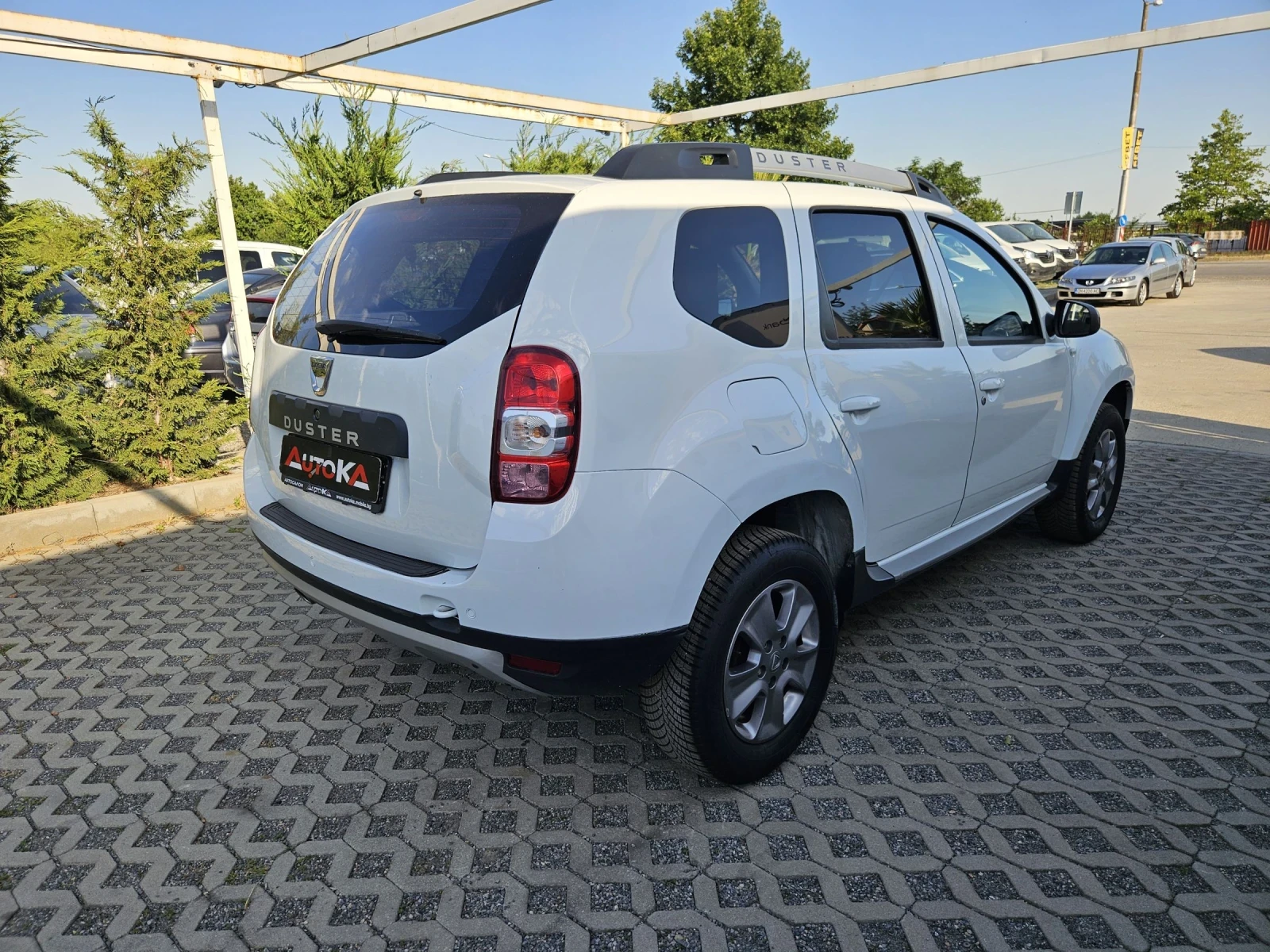 Dacia Duster 1.5DCI-110кс= 6СКОРОСТИ= НАВИ= КАМЕРА= АВТОПИЛОТ - изображение 3