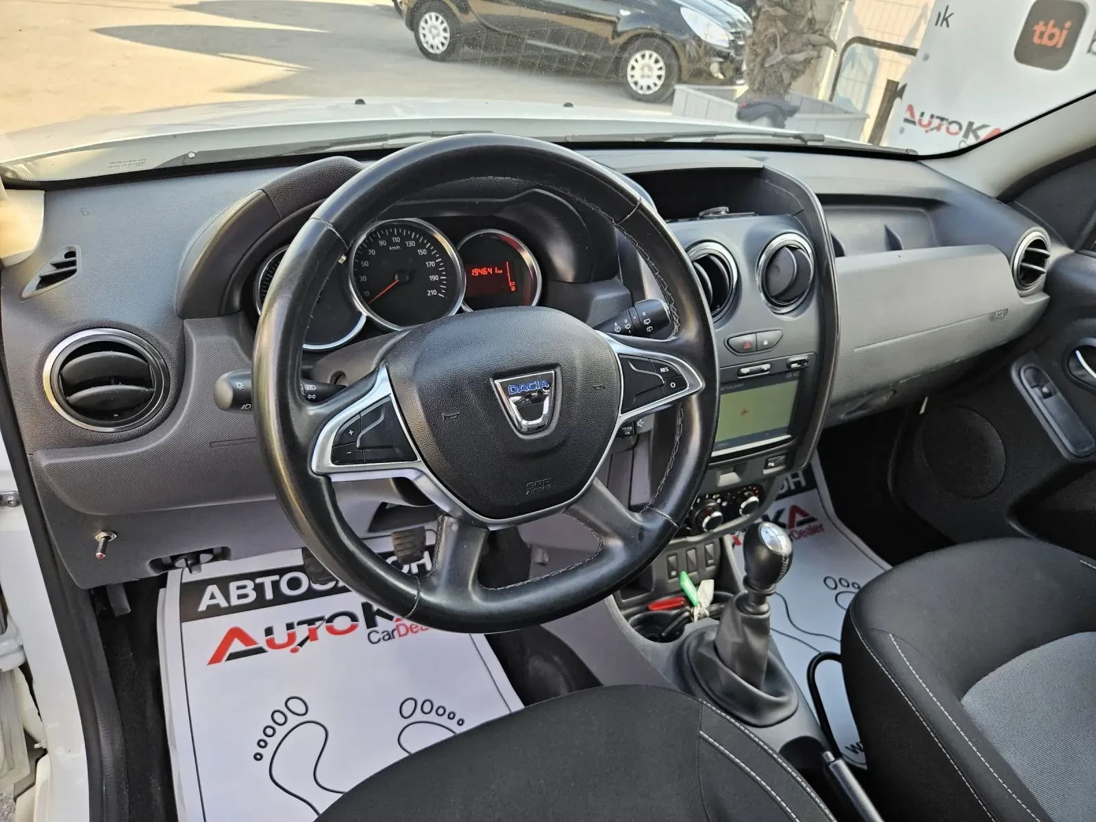 Dacia Duster 1.5DCI-110кс= 6СКОРОСТИ= НАВИ= КАМЕРА= АВТОПИЛОТ - изображение 8