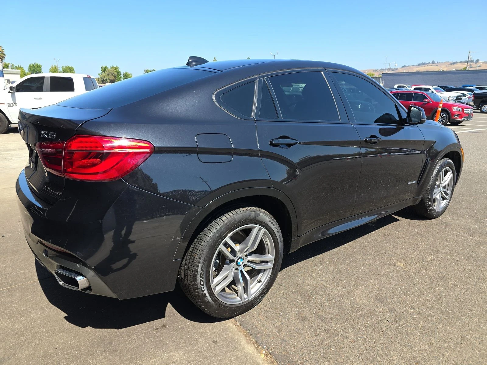 BMW X6 MPACK* ОБДУХ* B&O* 360* СЛ.ЛЕНТИ* HEADUP* М.ТОЧКА - изображение 4
