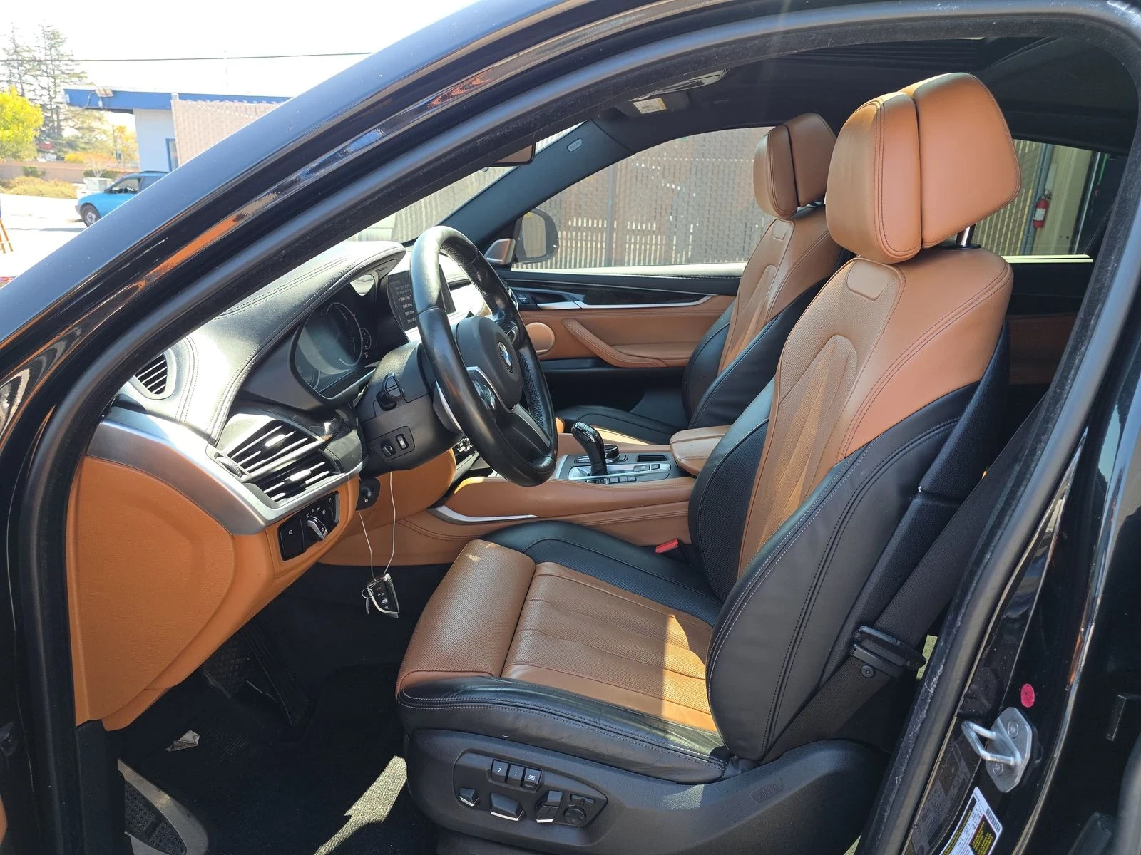 BMW X6 MPACK* ОБДУХ* B&O* 360* СЛ.ЛЕНТИ* HEADUP* М.ТОЧКА - изображение 8