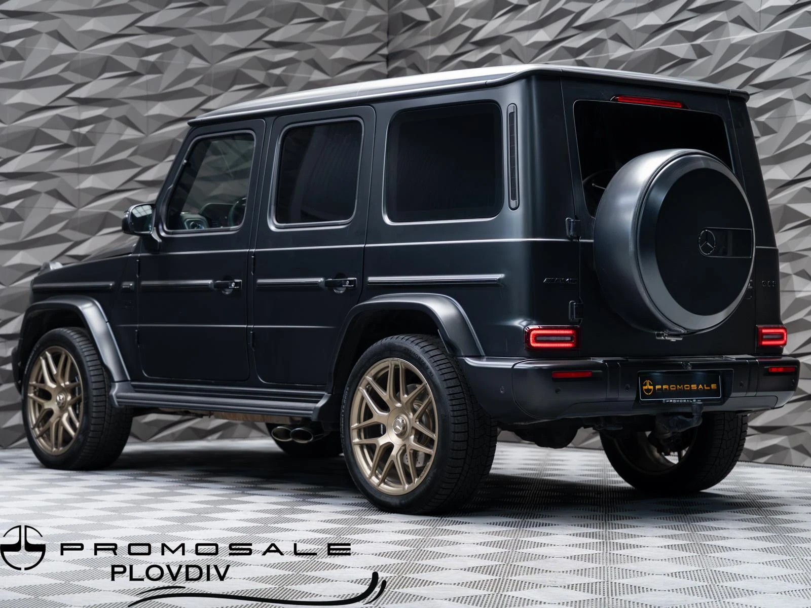 Mercedes-Benz G 63 AMG FACELIFT AMG ACTIVE RIDE CONTROL* 3XTV* 4D Burmest - изображение 3