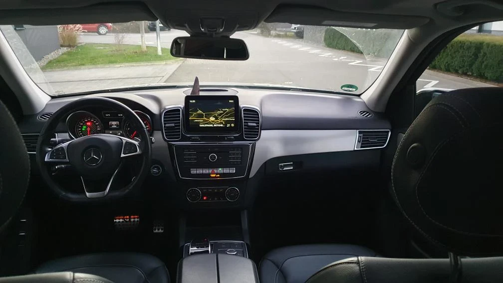 Mercedes-Benz GLE 350, снимка 11 - Автомобили и джипове - 54838251