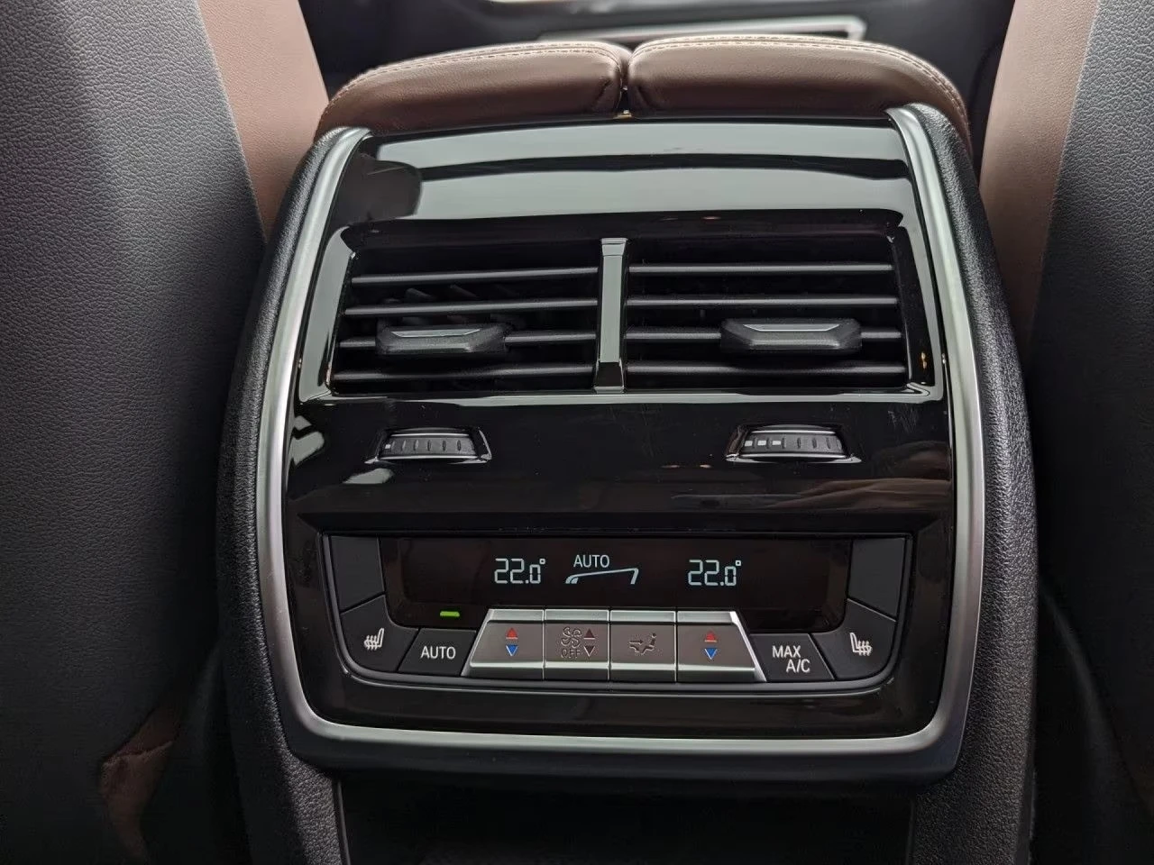 BMW X7 40i / M SPORT / HUD / 360 / H&K / SHADOW LINE /, снимка 17 - Автомобили и джипове - 55403259