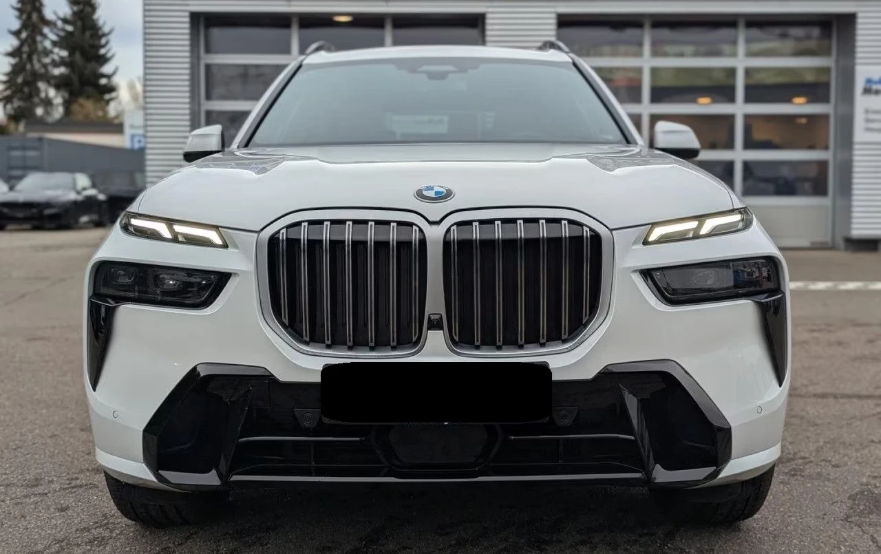 BMW X7 40i / M SPORT / HUD / 360 / H&K / SHADOW LINE /, снимка 2 - Автомобили и джипове - 55403259