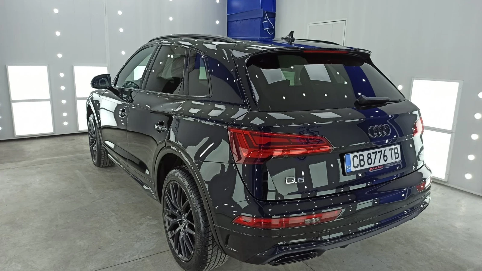 Audi Q5 45 tfsi full black optic, снимка 2 - Автомобили и джипове - 55676201