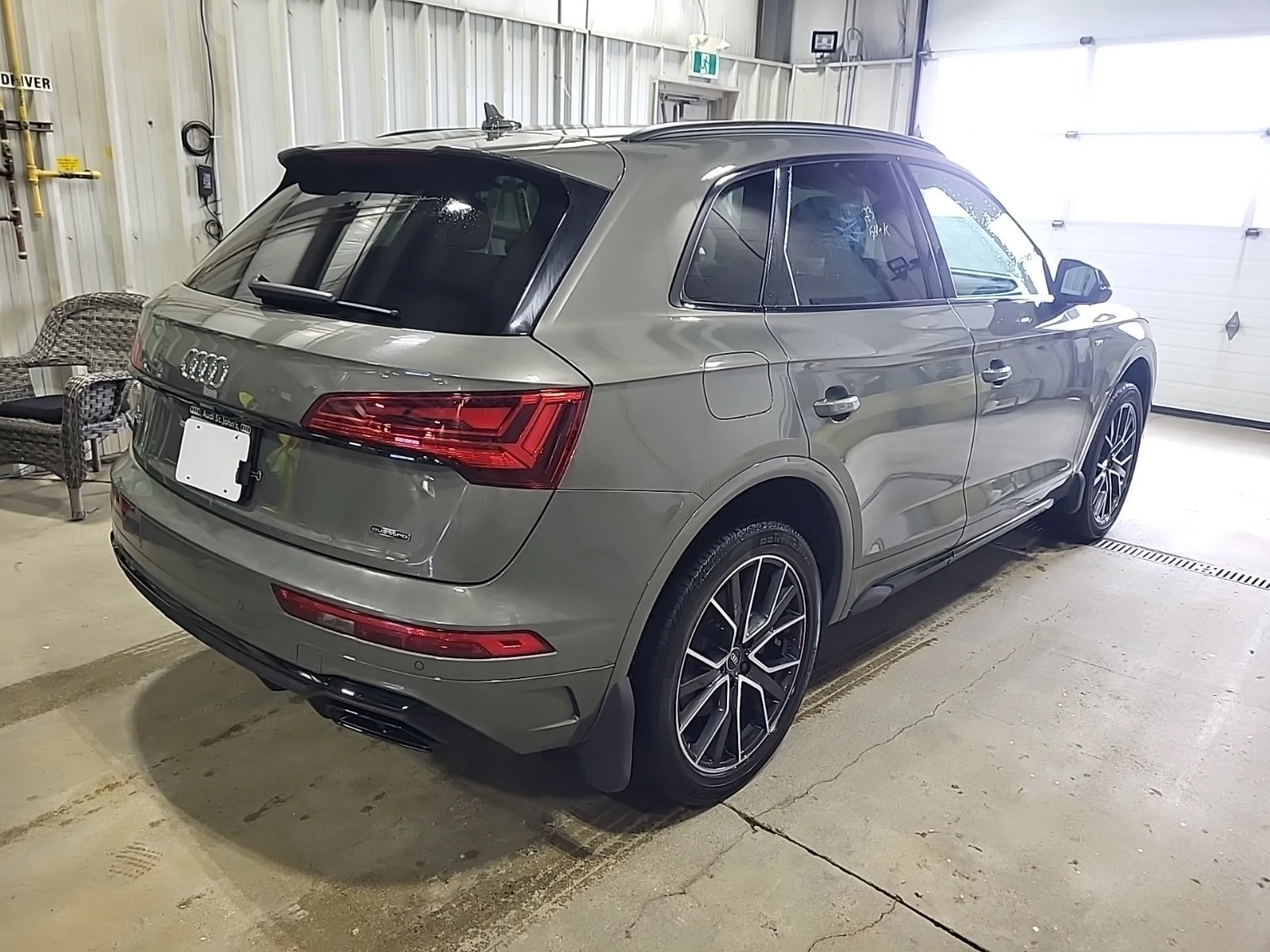 Audi Q5  45 Tfsi Quattro Progressiv / ДИСТРОНИК / 360 , снимка 2 - Автомобили и джипове - 55898110