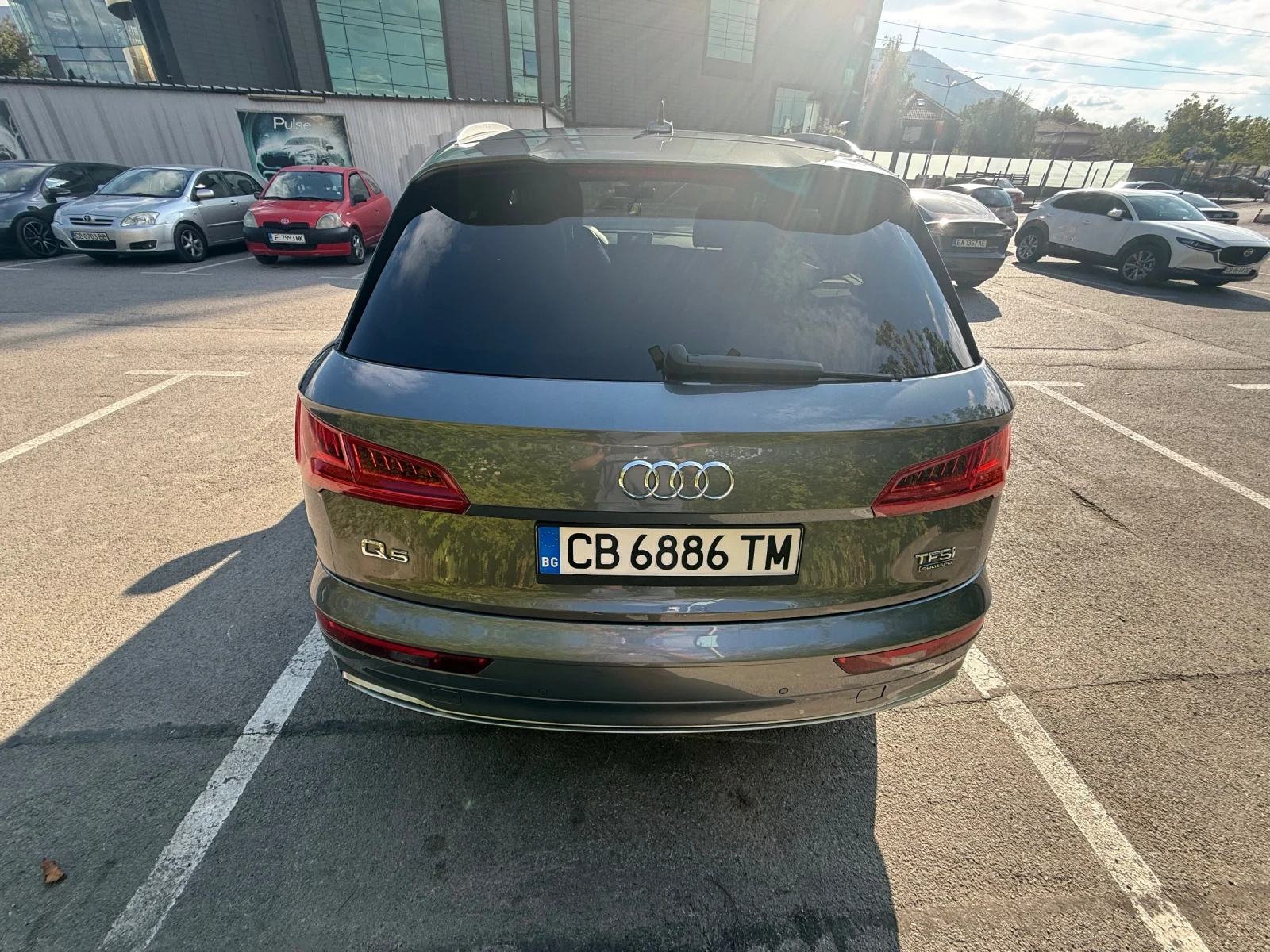 Audi Q5 2.0, снимка 8 - Автомобили и джипове - 56157875