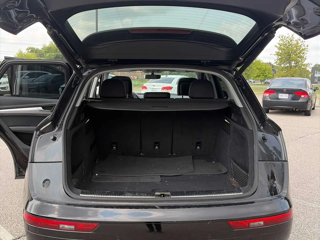 Audi Q5 * Progressiv * CARFAX * ОПЦИЯ ЗА ФИНАНСИРАНЕ, снимка 11 - Автомобили и джипове - 56273881