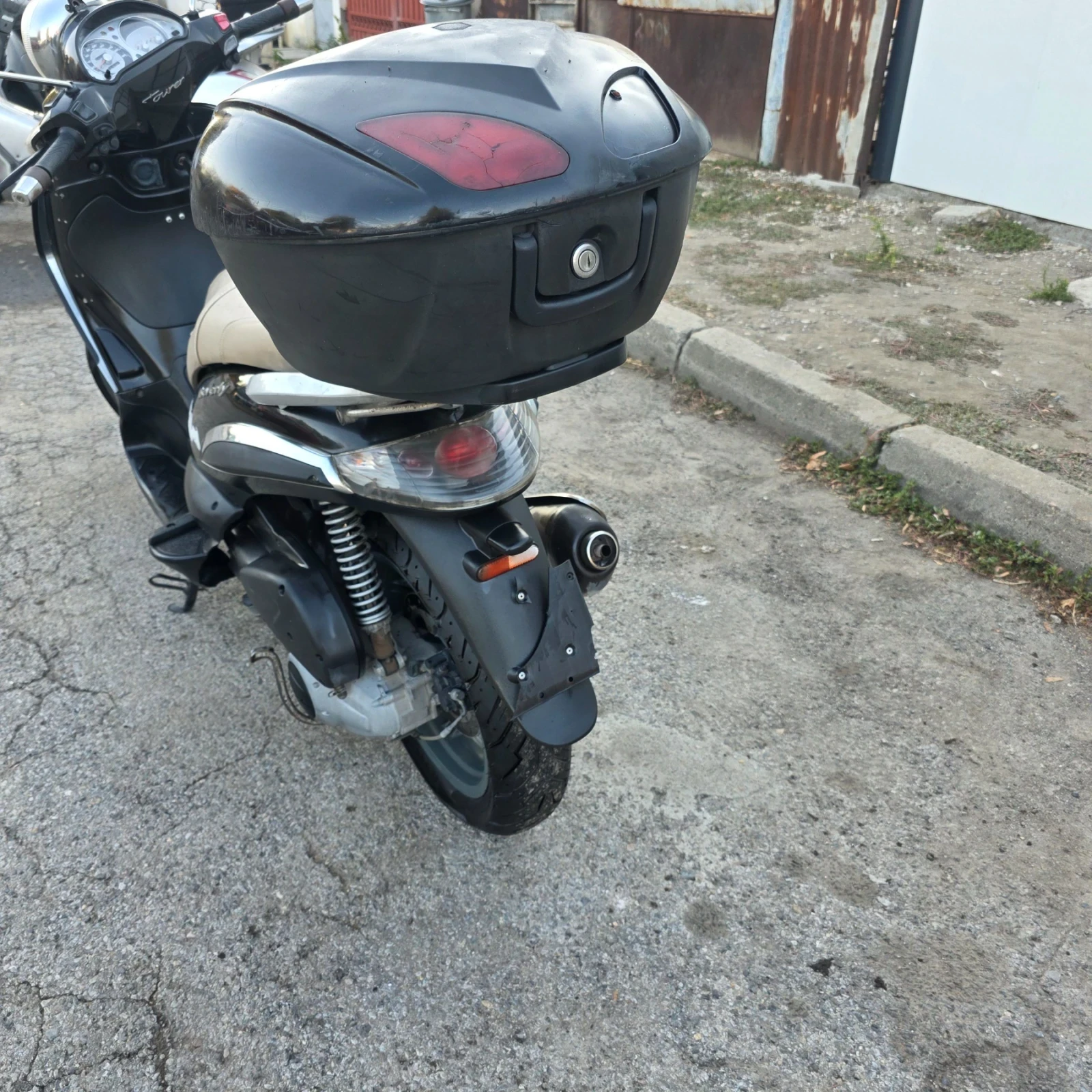 Piaggio Beverly 300, снимка 6 - Мотоциклети и мототехника - 56435236