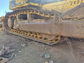      Komatsu D65EX