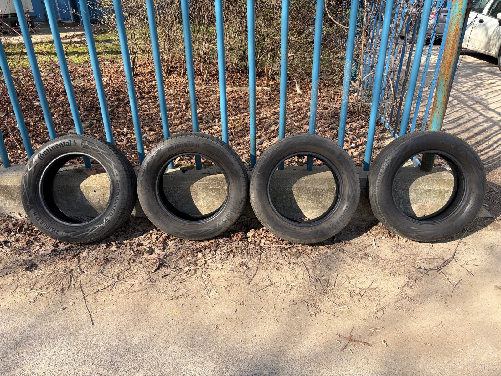 Гуми Летни 215/60R17, снимка 2 - Гуми и джанти - 53704606