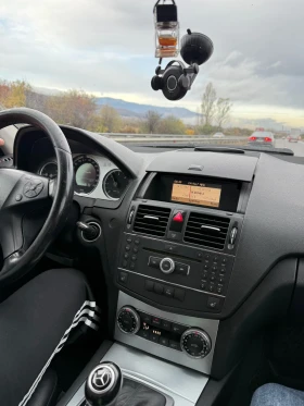 Mercedes-Benz C 220 AVERAGED * NAVI * XENON | Mobile.bg    6