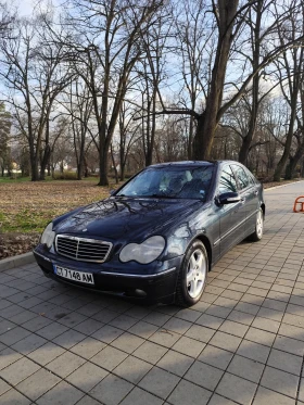 Mercedes-Benz 220 C 220 Avantgarde - изображение 1