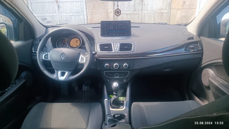 Renault Megane Grandtour 1.6 16v ГАЗ, снимка 9 - Автомобили и джипове - 47704456