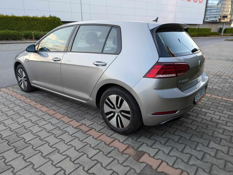 VW Golf, снимка 6 - Автомобили и джипове - 47326703