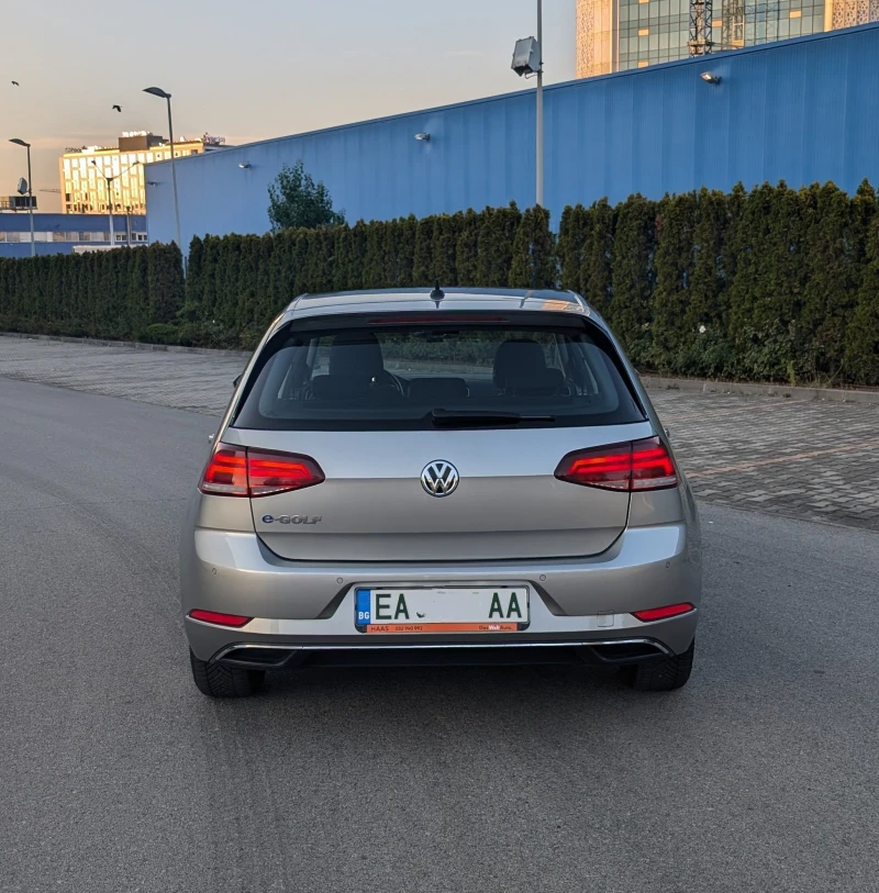 VW Golf, снимка 5 - Автомобили и джипове - 47326703