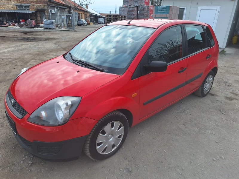 Ford Fiesta 1.3i, снимка 5 - Автомобили и джипове - 49186542