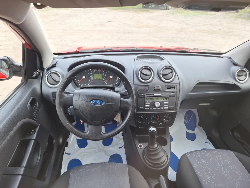 Ford Fiesta 1.3i, снимка 14 - Автомобили и джипове - 49186542