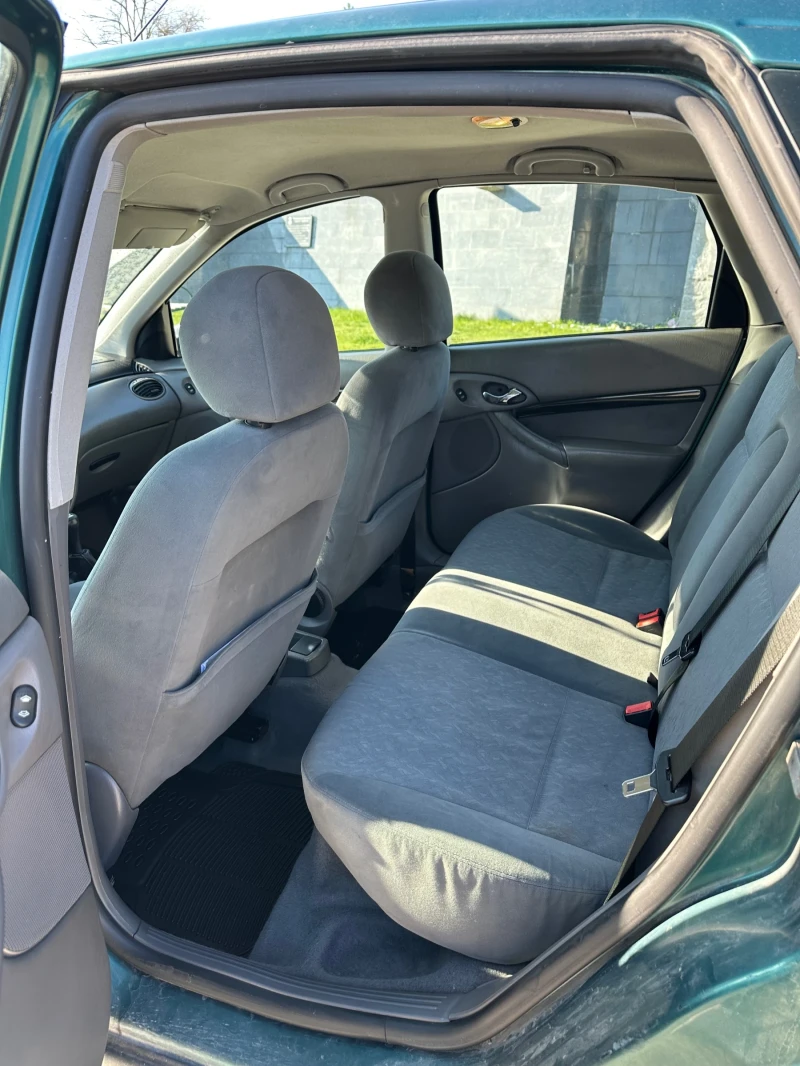 Ford Focus Ghia, снимка 8 - Автомобили и джипове - 51492031