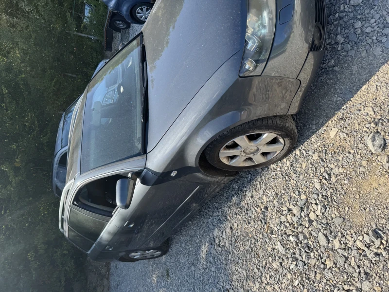 Audi A4 2.5 TDI 4x4, снимка 3 - Автомобили и джипове - 51886996