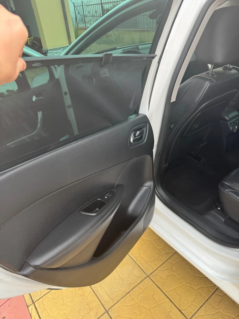 Peugeot 308 Sw Allure, снимка 10 - Автомобили и джипове - 52405331