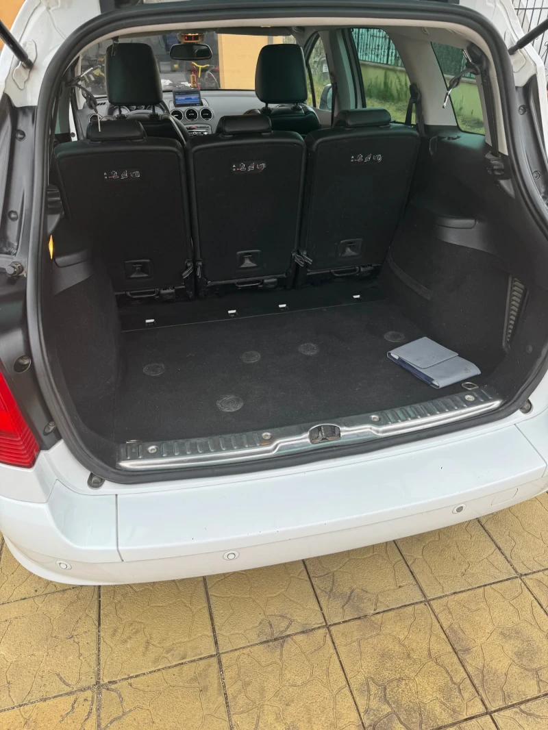 Peugeot 308 Sw Allure, снимка 6 - Автомобили и джипове - 52405331