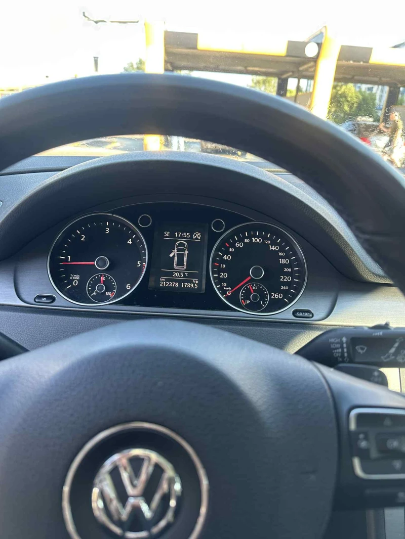 VW Passat 2.0TDI / 140 к.с. / DSG, снимка 12 - Автомобили и джипове - 52085434