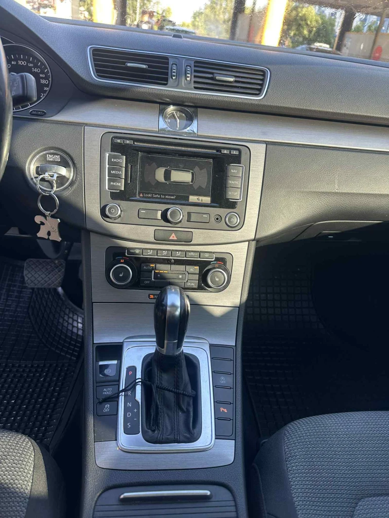 VW Passat 2.0TDI / 140 к.с. / DSG, снимка 11 - Автомобили и джипове - 52085434