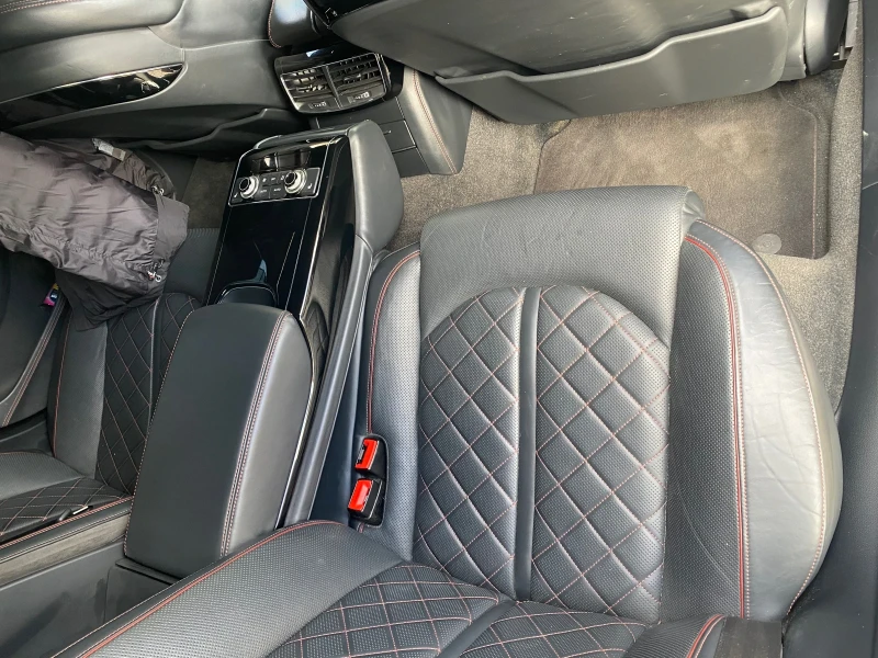 Audi S8 S8+ 605к.с Ceramic B&O , снимка 12 - Автомобили и джипове - 52277849
