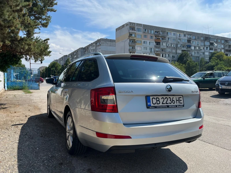 Skoda Octavia 2.0D 4x4 184кс / Швейцария, снимка 9 - Автомобили и джипове - 52518460