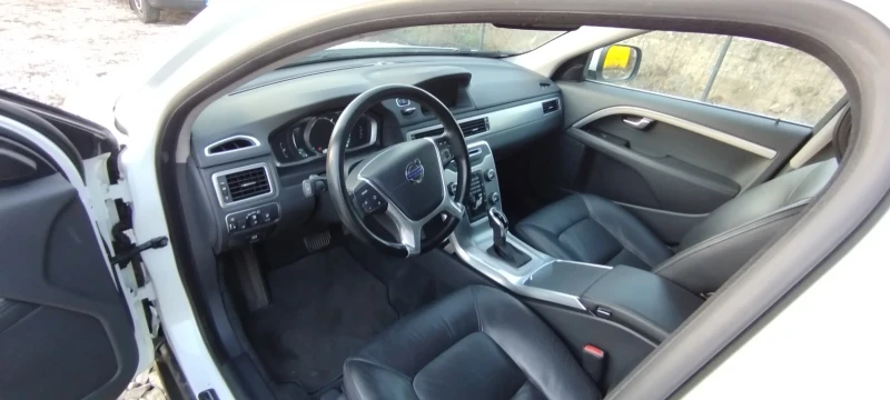 Volvo Xc70, снимка 14 - Автомобили и джипове - 52854897