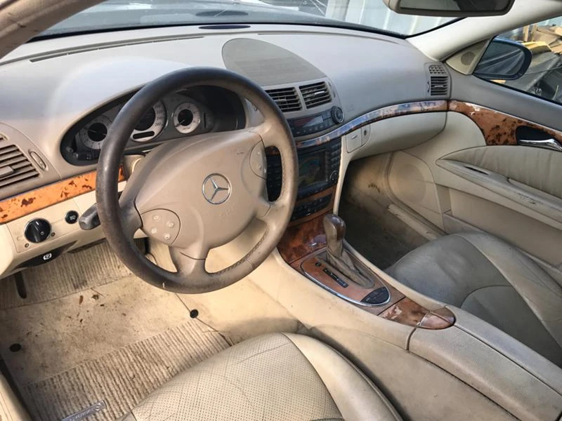 Mercedes-Benz E 320 3.2CDI 642921 4MATIC, снимка 15 - Автомобили и джипове - 19272690