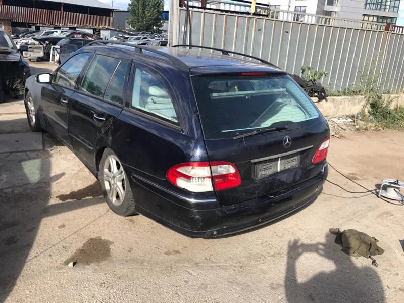 Mercedes-Benz E 320 3.2CDI 642921 4MATIC, снимка 4 - Автомобили и джипове - 19272690