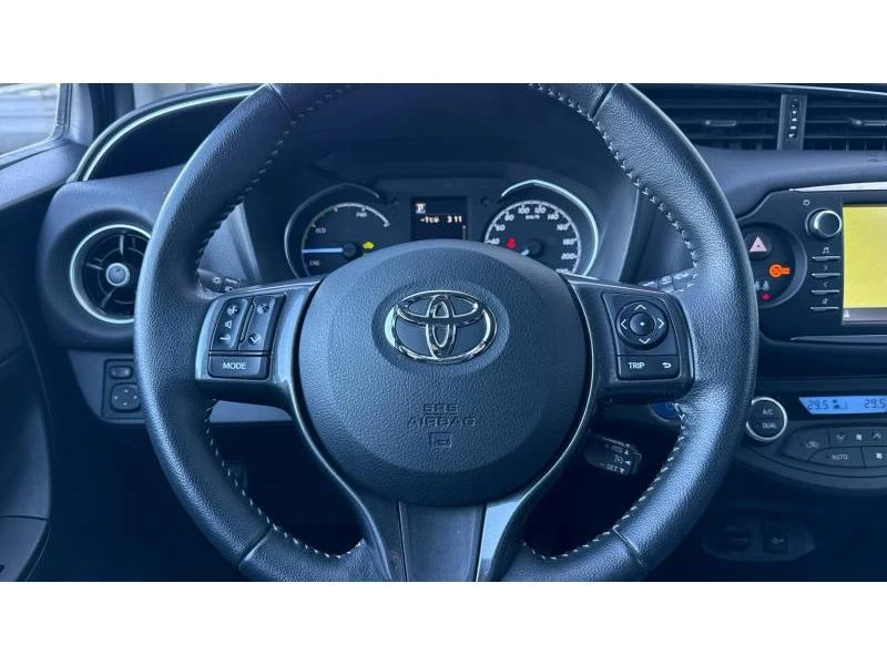 Toyota Yaris 1.5HSD LUNA PLUS, снимка 13 - Автомобили и джипове - 49219897