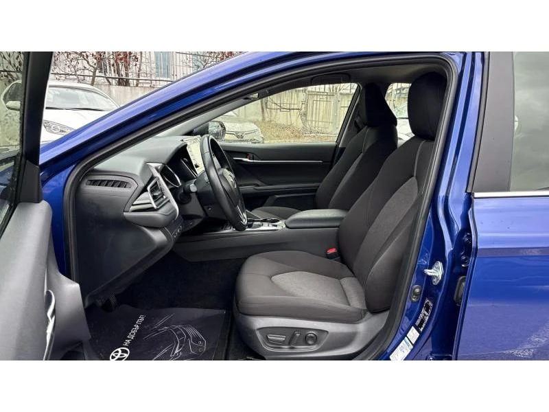 Toyota Camry 2.5HSD BUSINESS, снимка 12 - Автомобили и джипове - 54773543