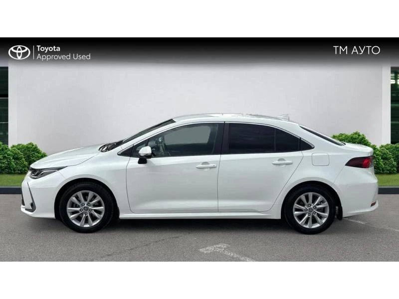 Toyota Corolla SDN 1.8 HSD EXECUTIVE, снимка 3 - Автомобили и джипове - 54877906
