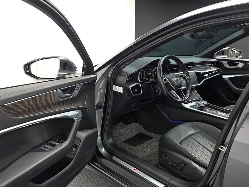 Audi A6 2.0 TFSI Quattro - САМО 30% АВАНС, снимка 10 - Автомобили и джипове - 56293708