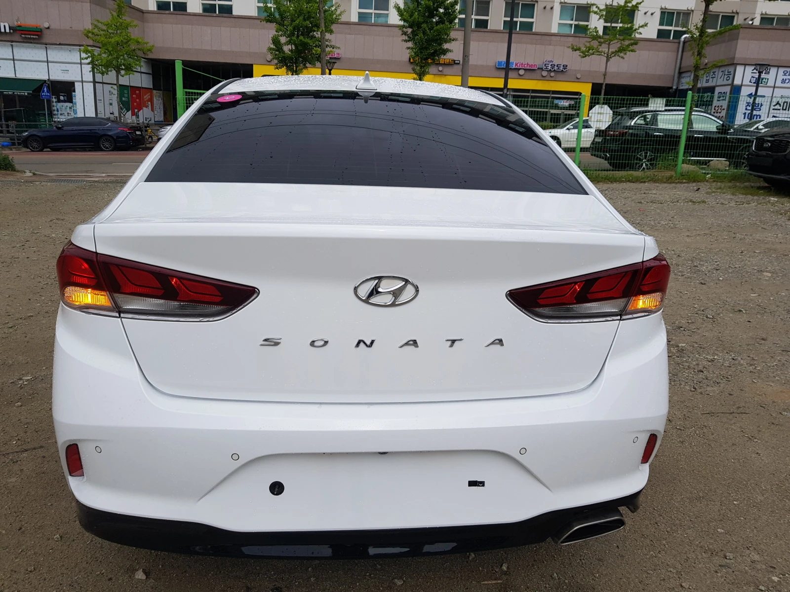 Hyundai Sonata LPG, 1г. гаранция, сервизна история и километри  - изображение 4