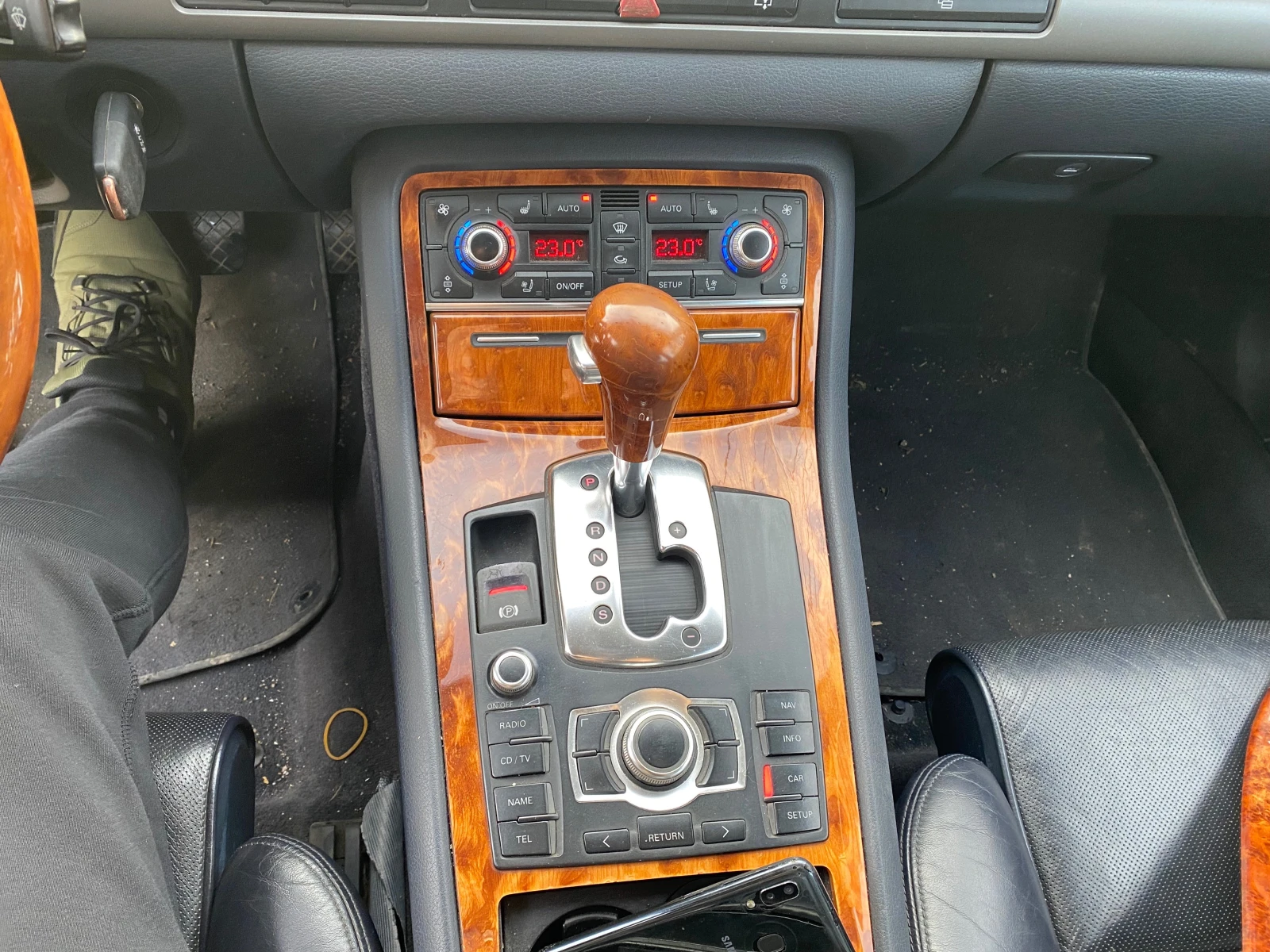 Audi A8 4.2I-335КОНЯ-ЛОНГ= САМО НА ЧАСТИ, снимка 12 - Автомобили и джипове - 53815103