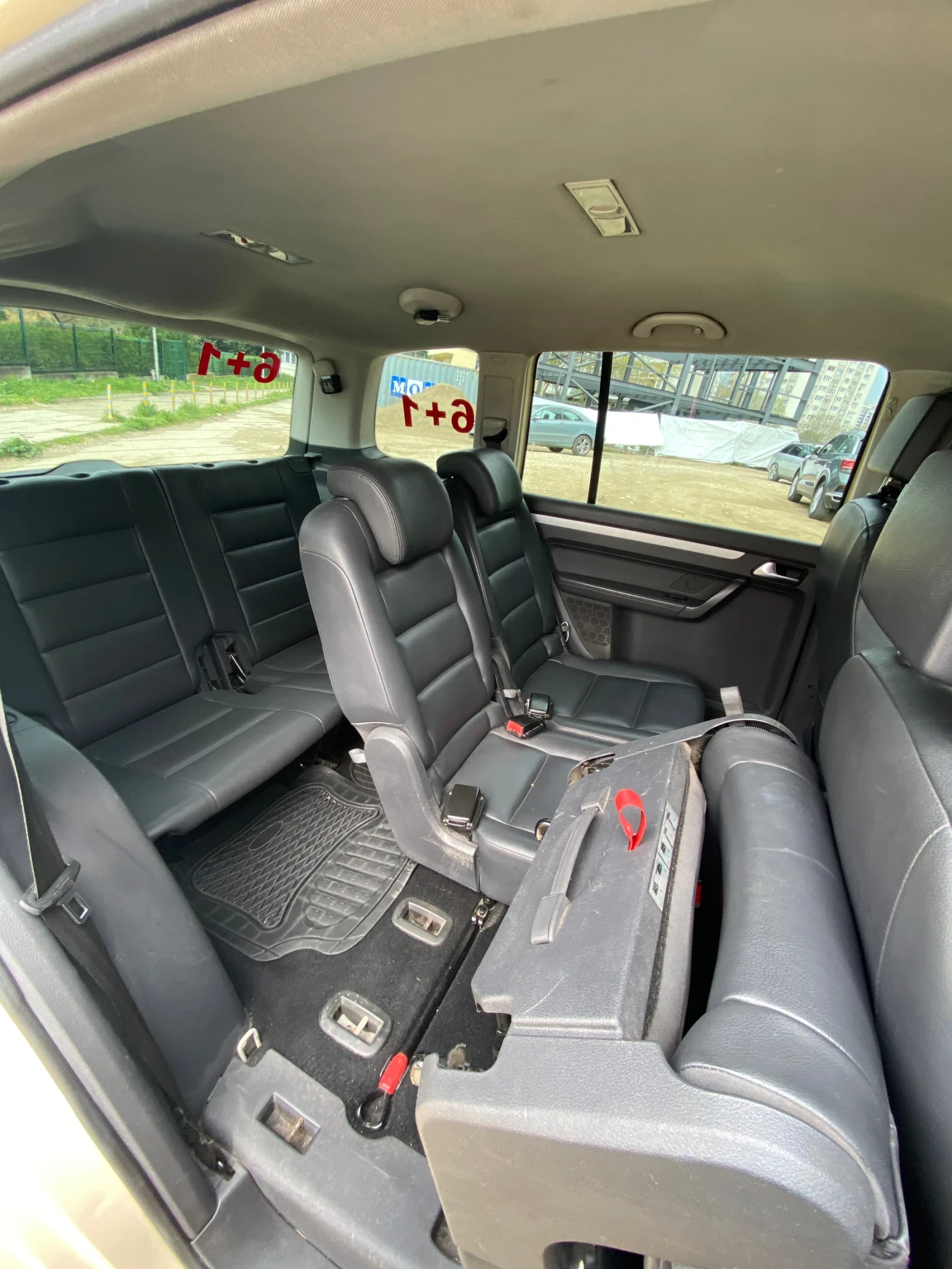 VW Touran 2.0 TDI 110к.с DSG 6  AUTOMAT - изображение 10