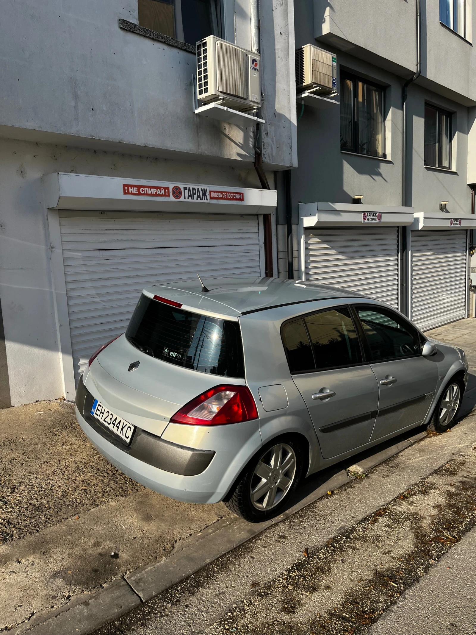 Renault Megane 2.0 газ/бензи keyless LED clima Navi 2 компл джант - изображение 3