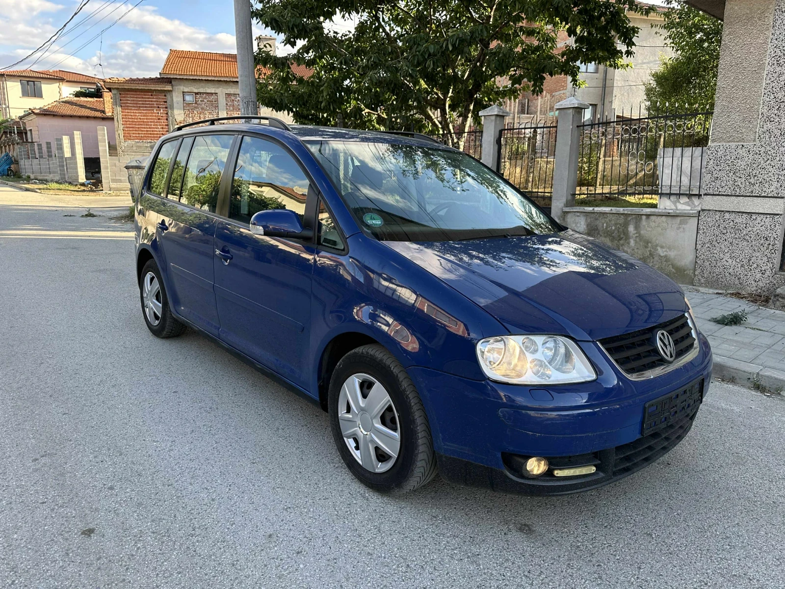 VW Touran 2.0TDI 140 - изображение 2